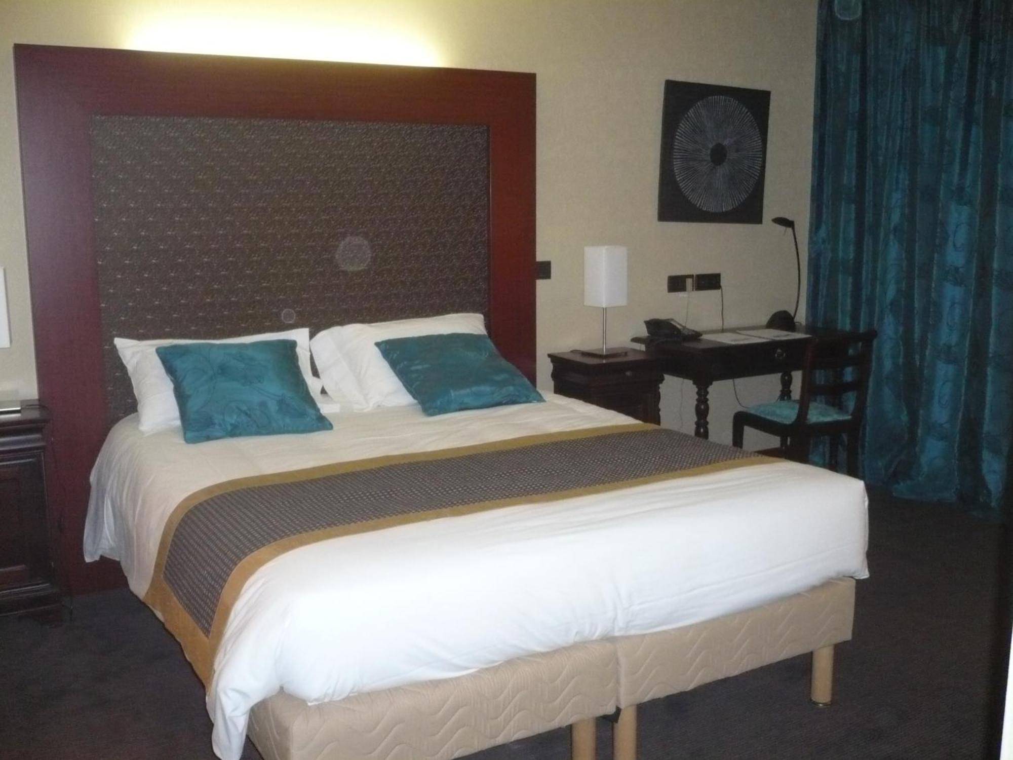 Hotel De France Монтаржи Екстериор снимка